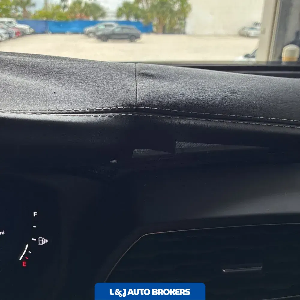 2020 Lamborghini Urus Base