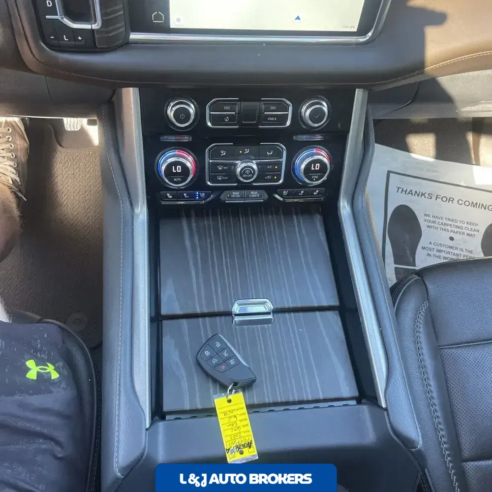 2023 GMC Yukon Denali