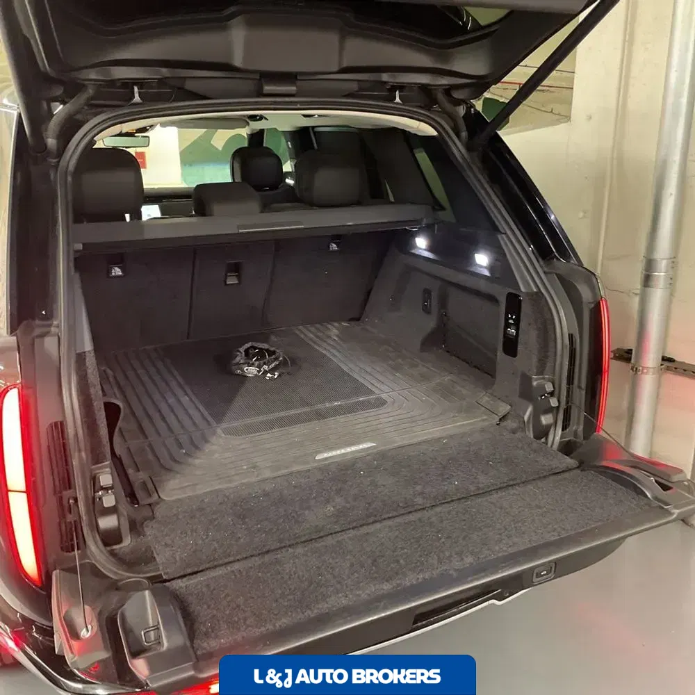 2023 Land Rover Range Rover SE