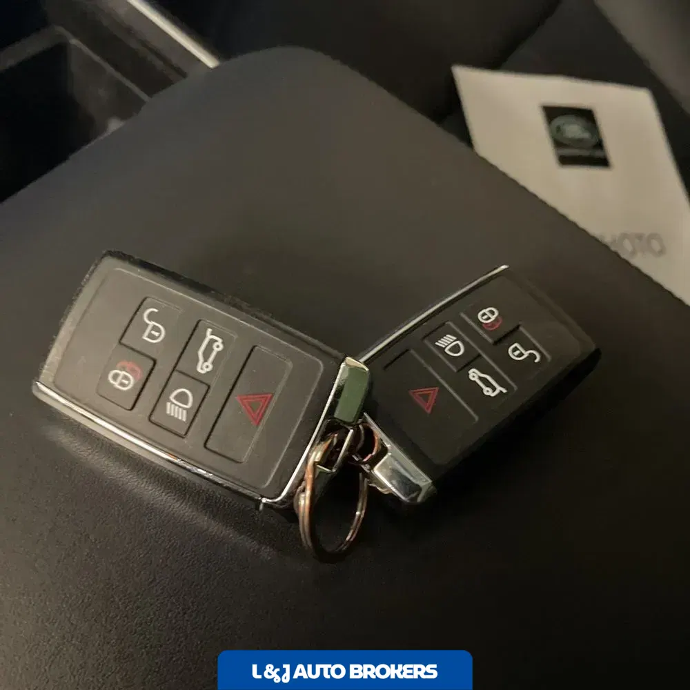2023 Land Rover Range Rover SE