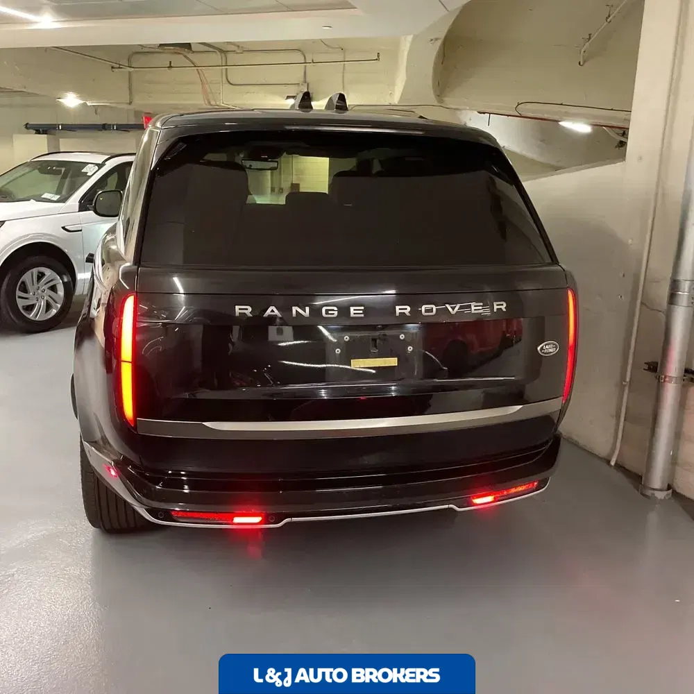 2023 Land Rover Range Rover SE