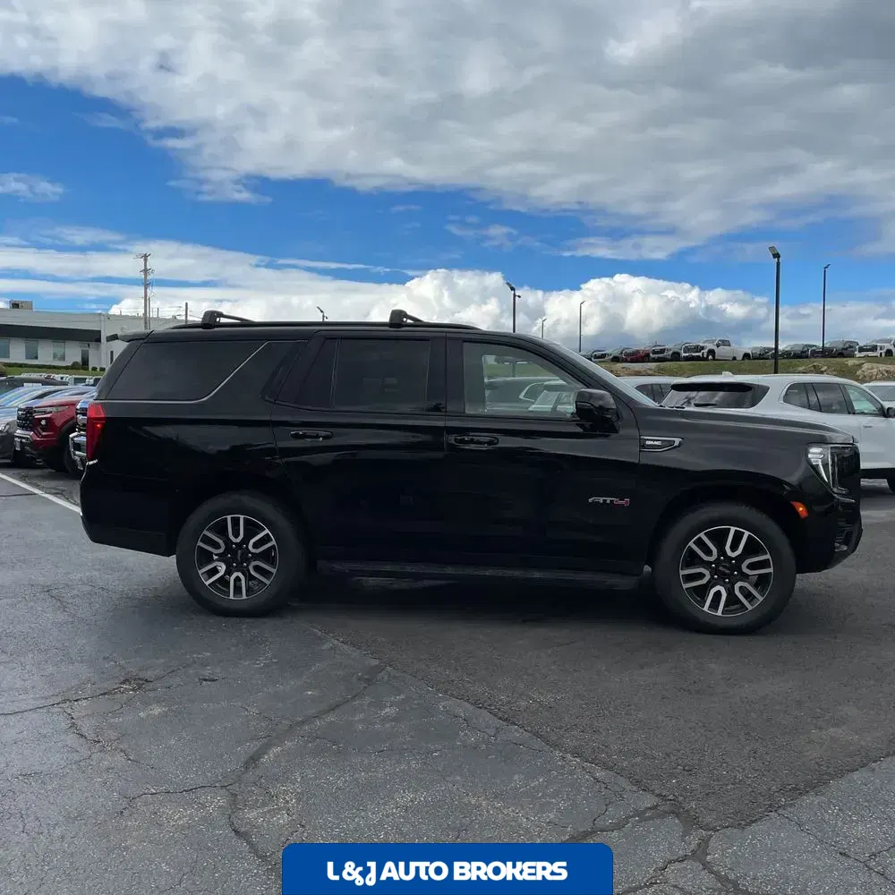 2023 GMC Yukon AT4