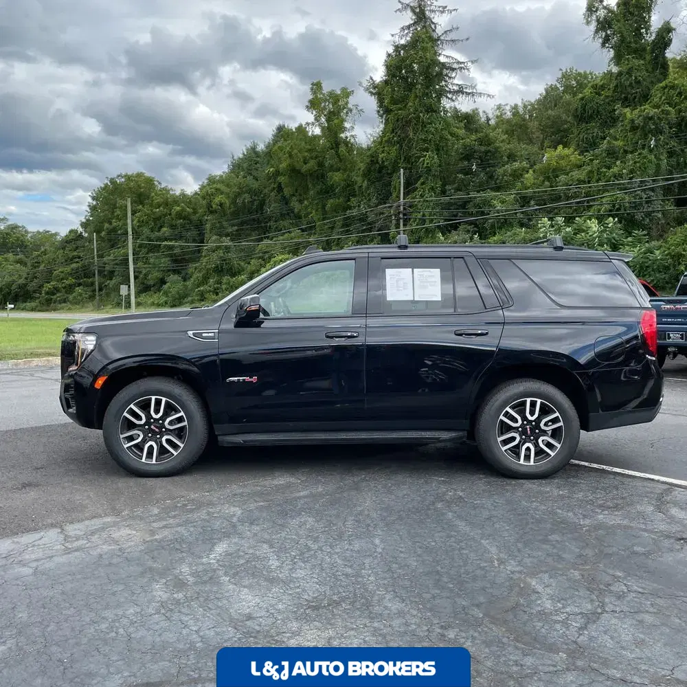 2023 GMC Yukon AT4
