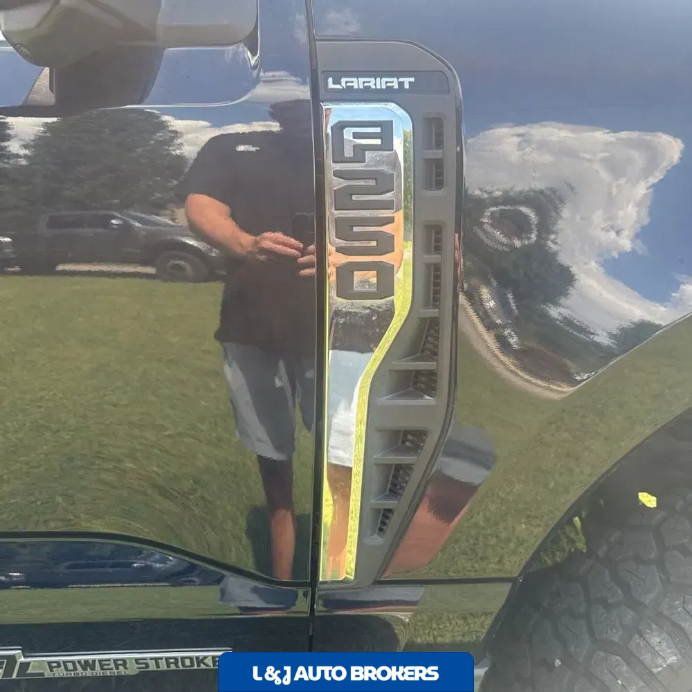 2023 Ford F-250 Super Duty Lariat