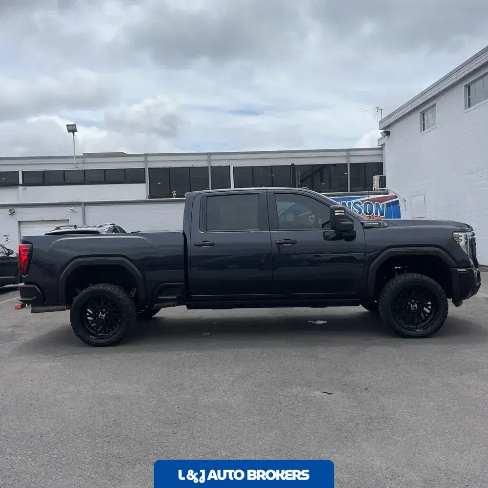 2024 GMC Sierra 3500HD Denali Ultimate