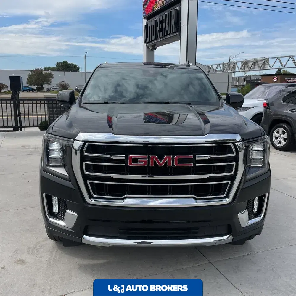 2023 GMC Yukon SLT