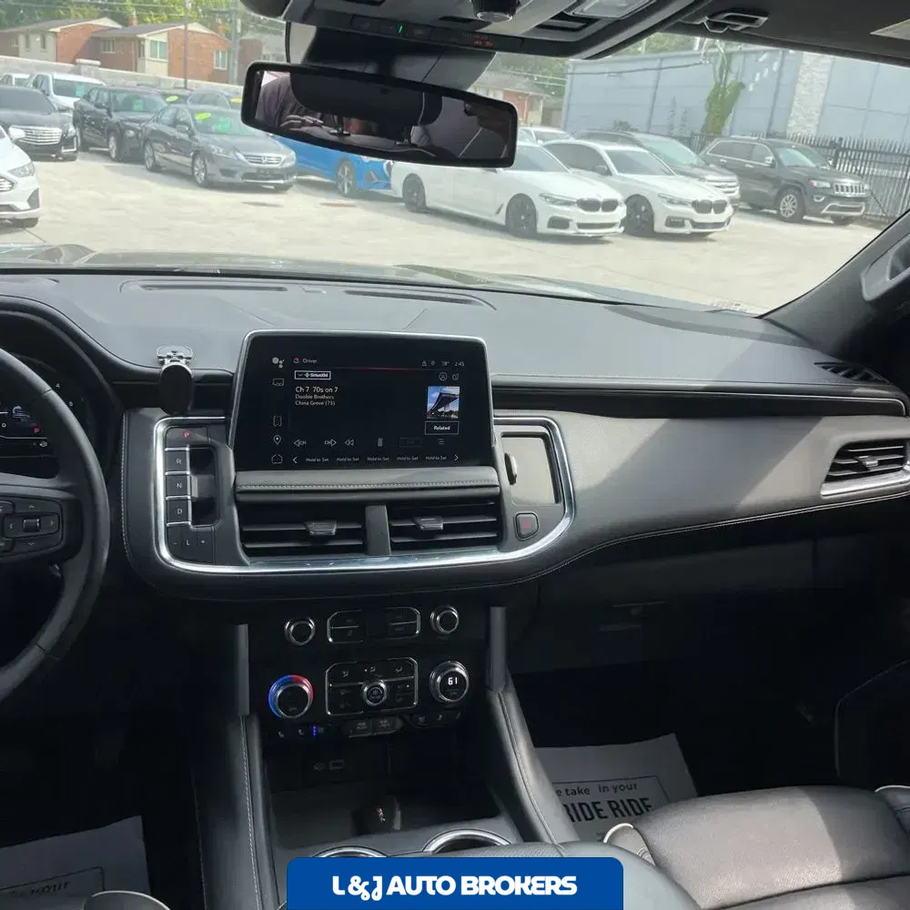 2023 GMC Yukon SLT
