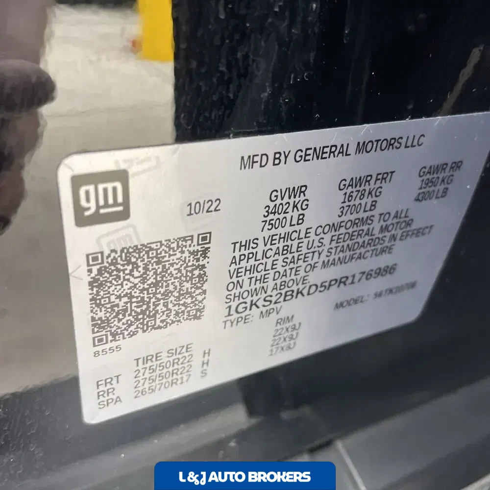 2023 GMC Yukon SLT