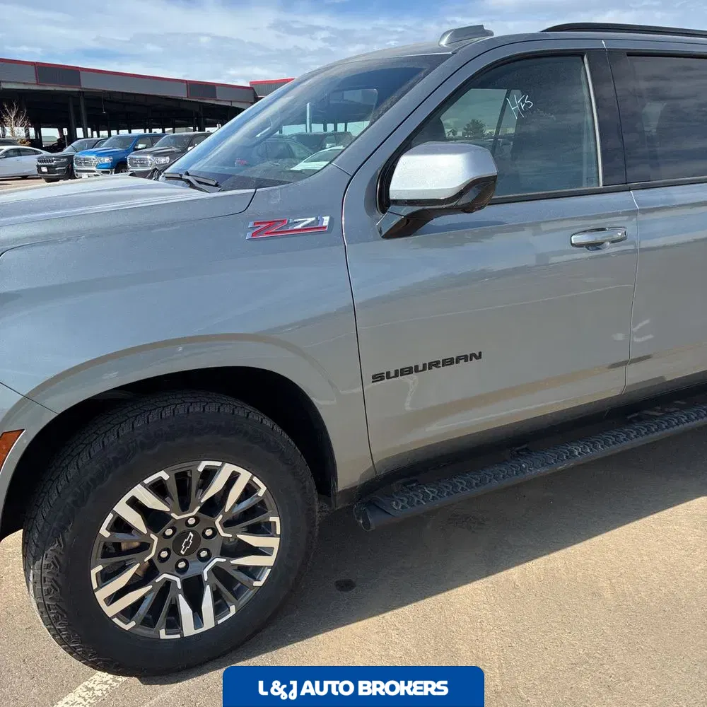 2025 Chevrolet Suburban Z71