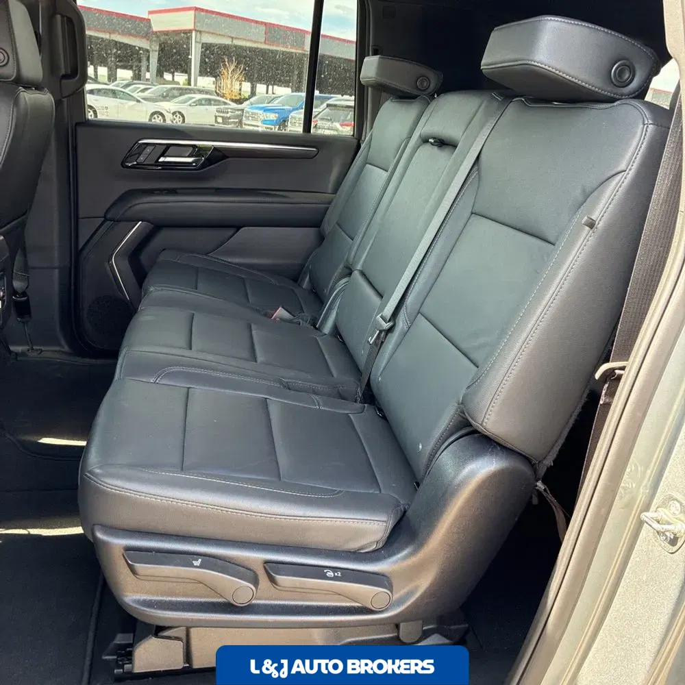 2025 Chevrolet Suburban Z71