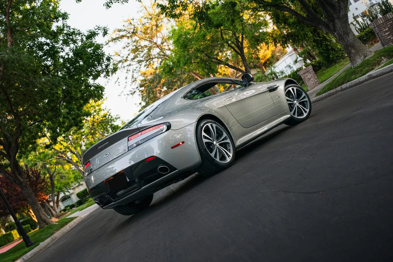 6k-Mile 2017 Aston Martin V12 Vantage S 7-Speed