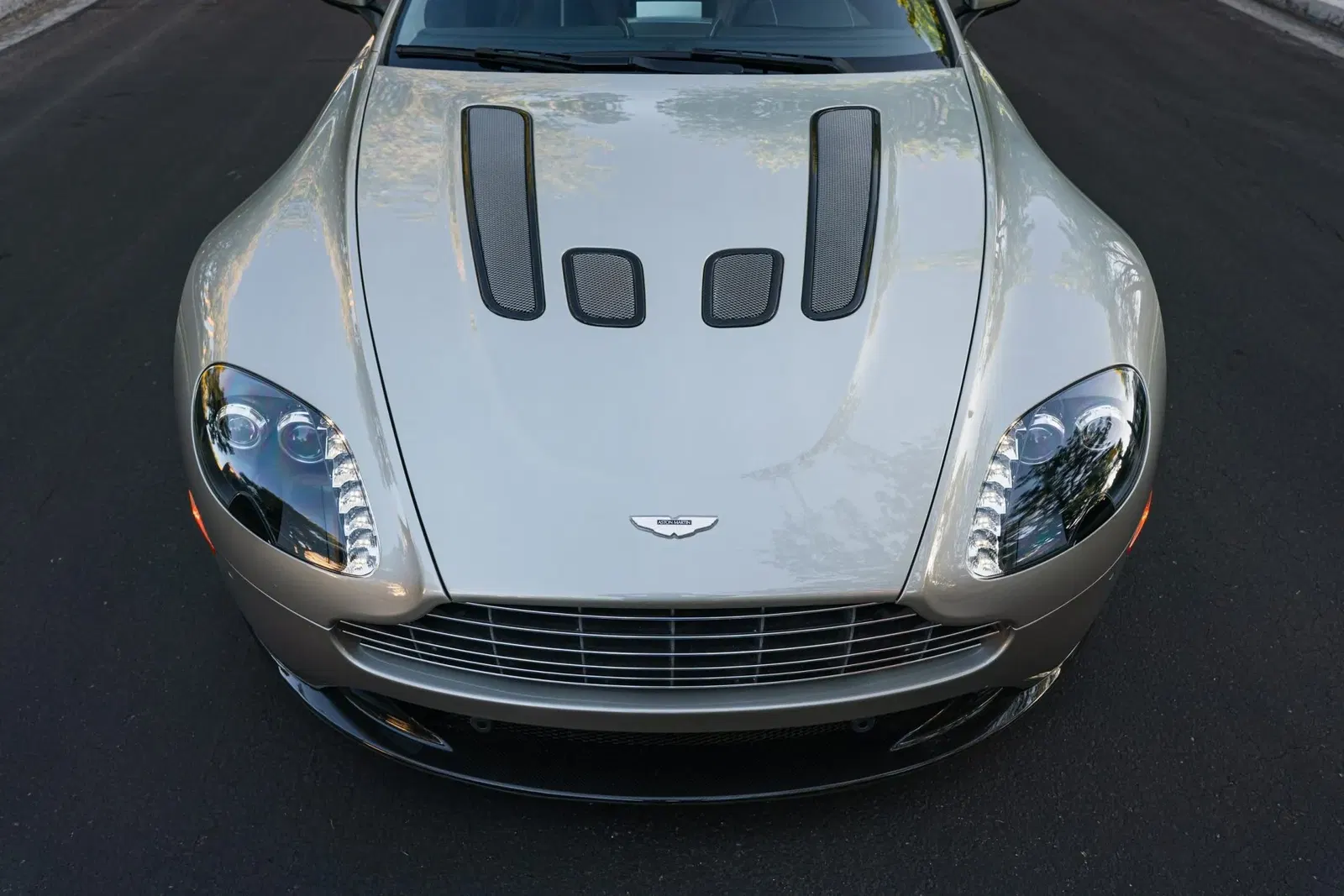 6k-Mile 2017 Aston Martin V12 Vantage S 7-Speed