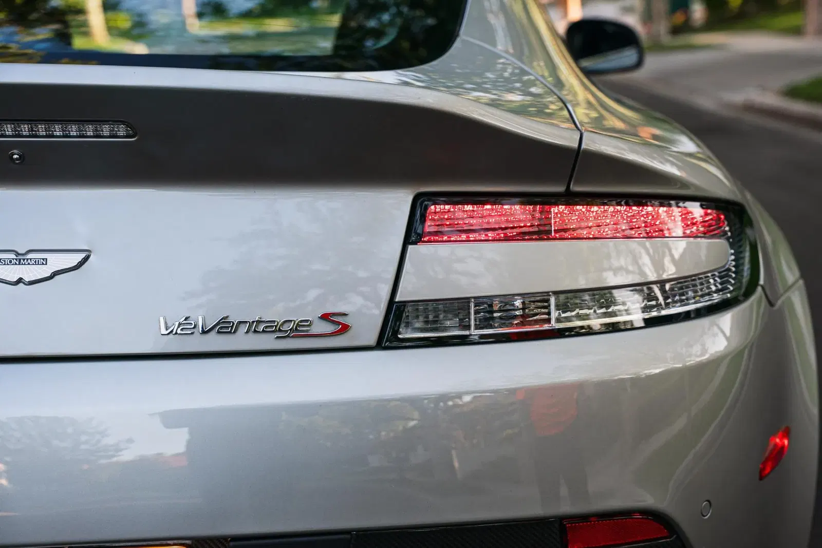6k-Mile 2017 Aston Martin V12 Vantage S 7-Speed