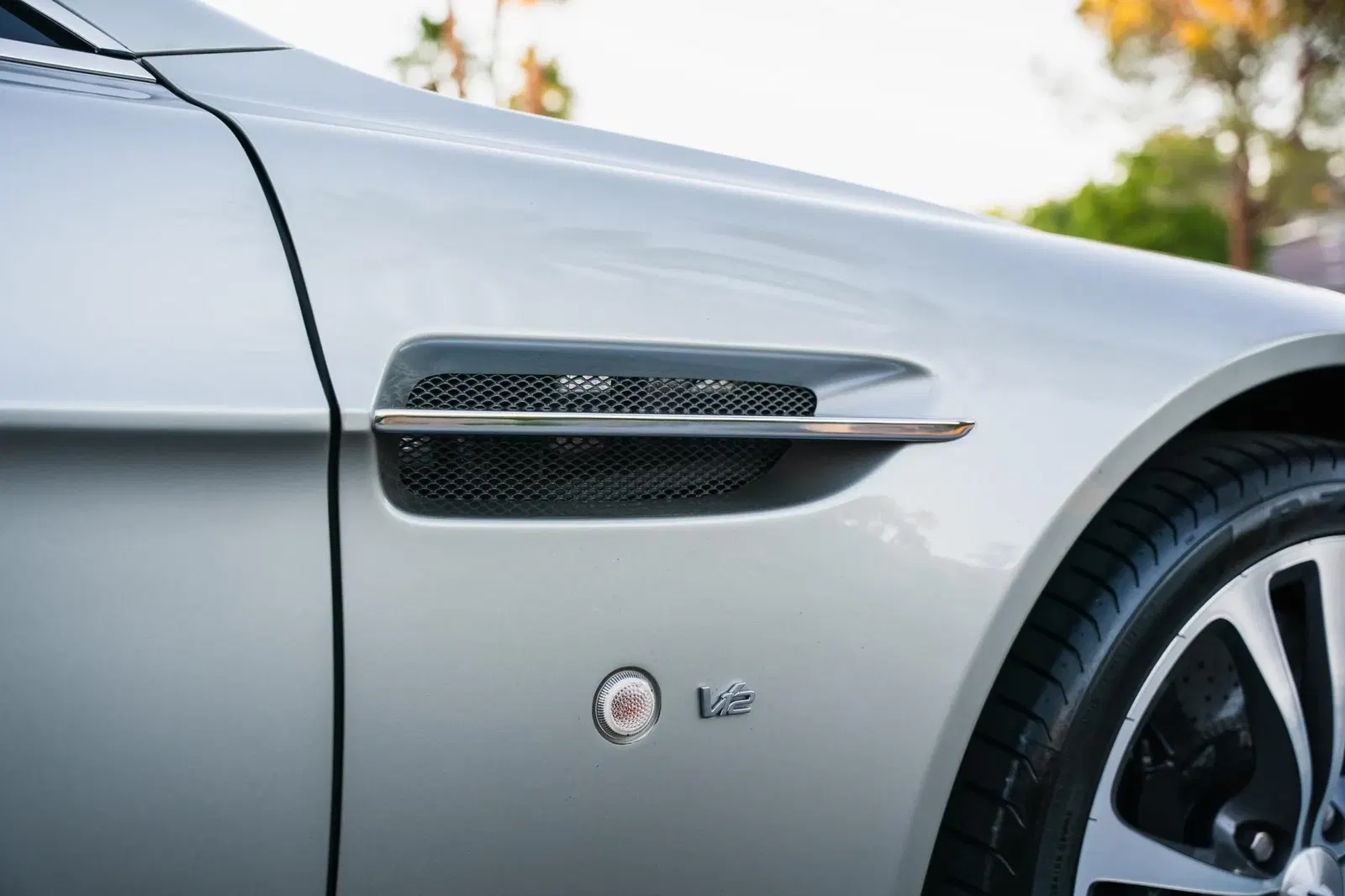 6k-Mile 2017 Aston Martin V12 Vantage S 7-Speed