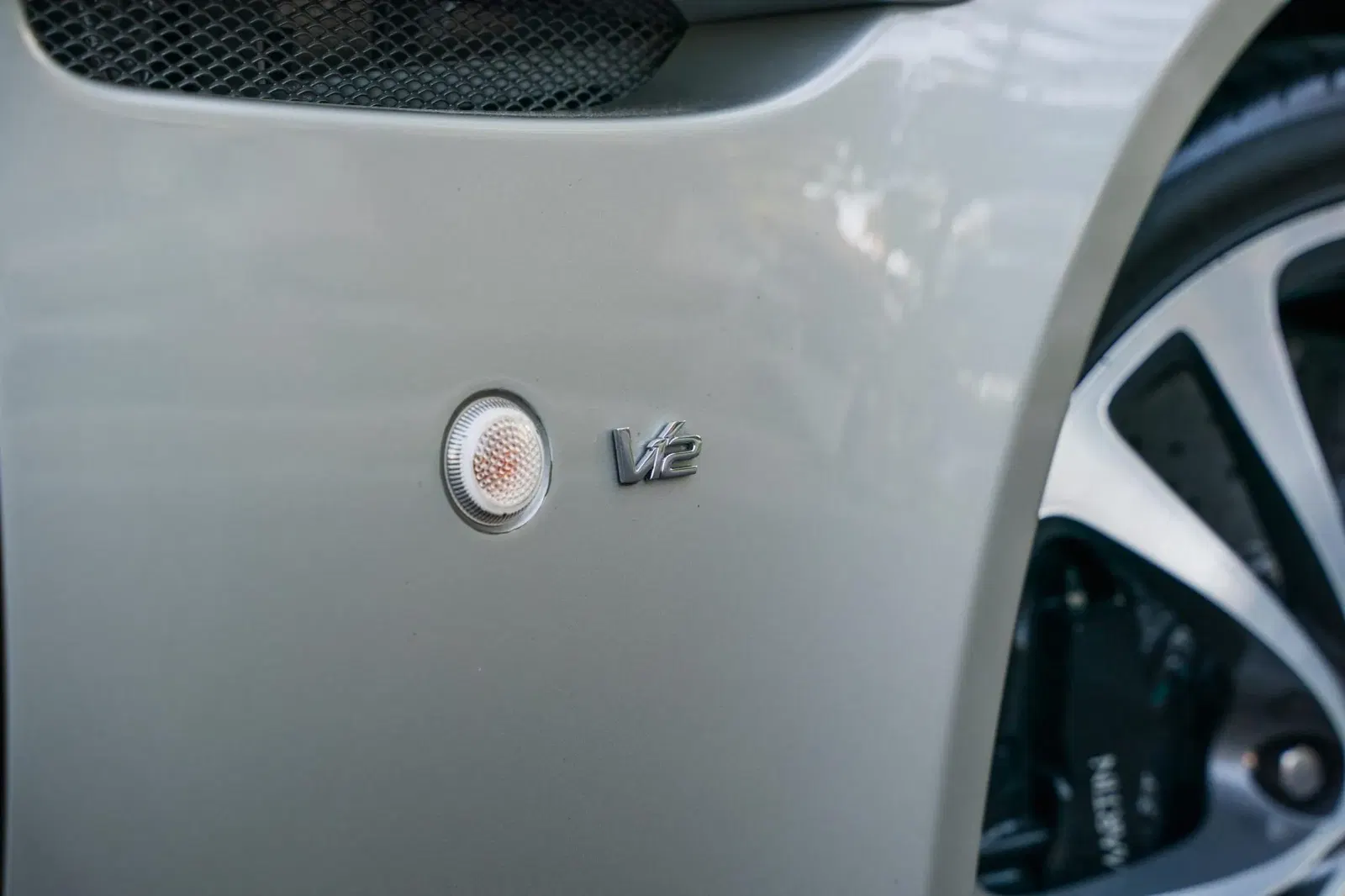 6k-Mile 2017 Aston Martin V12 Vantage S 7-Speed
