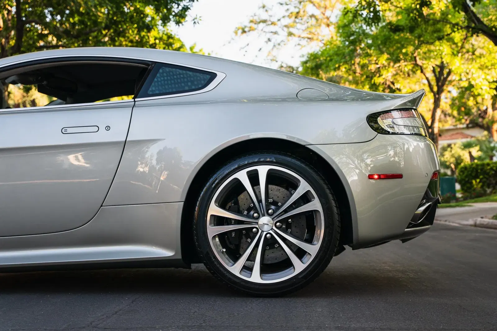 6k-Mile 2017 Aston Martin V12 Vantage S 7-Speed