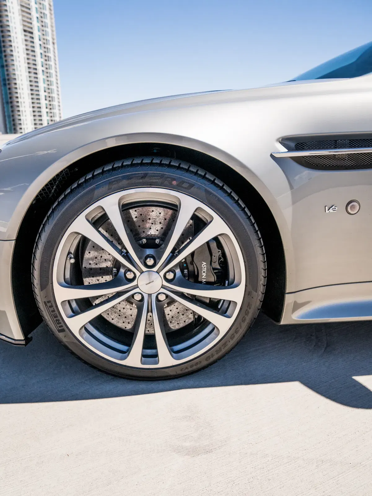 6k-Mile 2017 Aston Martin V12 Vantage S 7-Speed