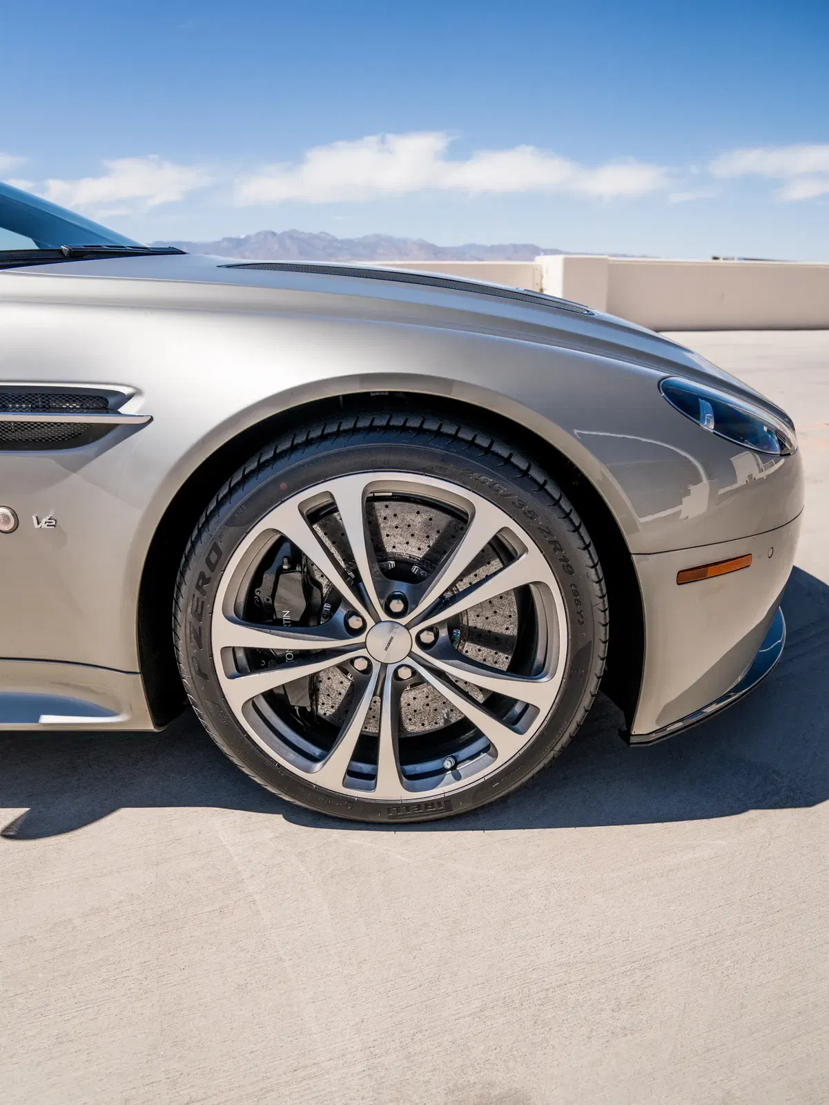6k-Mile 2017 Aston Martin V12 Vantage S 7-Speed