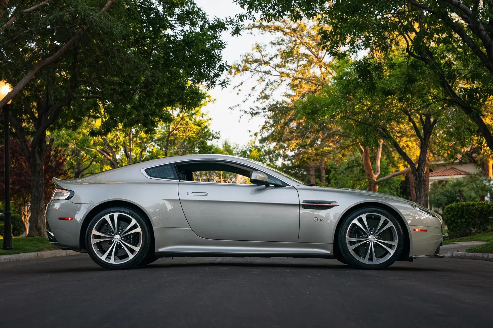 6k-Mile 2017 Aston Martin V12 Vantage S 7-Speed