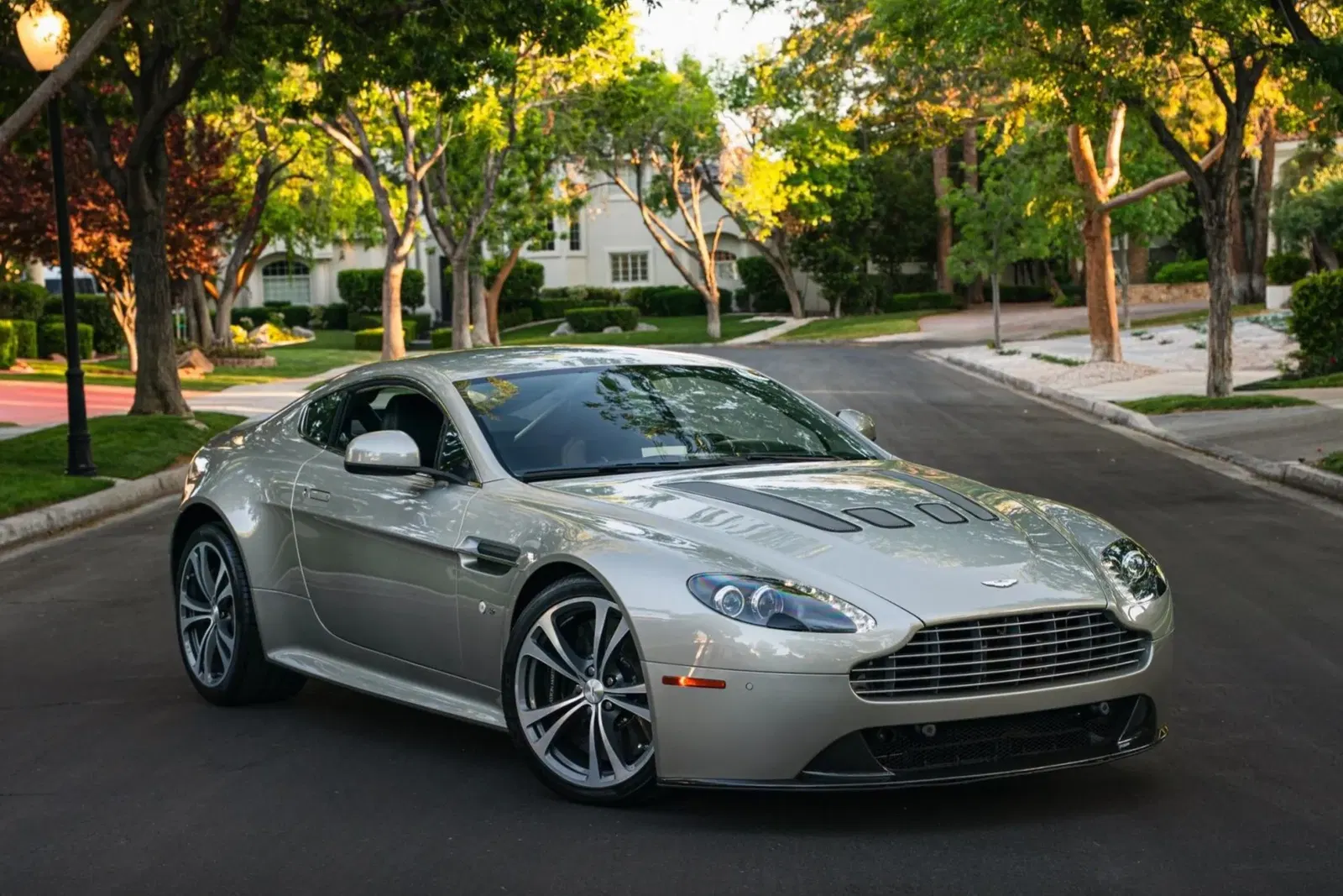 6k-Mile 2017 Aston Martin V12 Vantage S 7-Speed