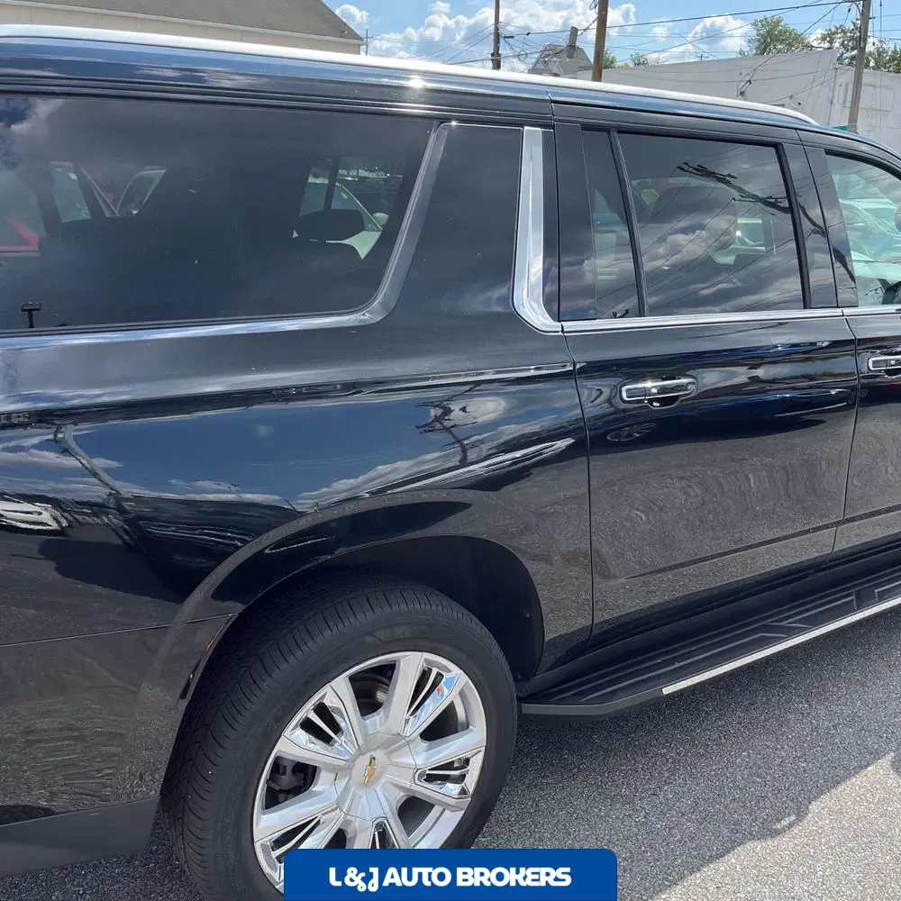 2021 Chevrolet Suburban High Country