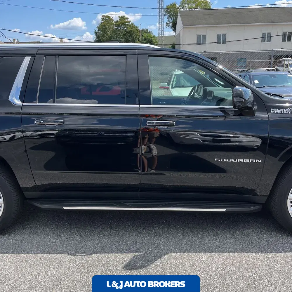 2021 Chevrolet Suburban High Country