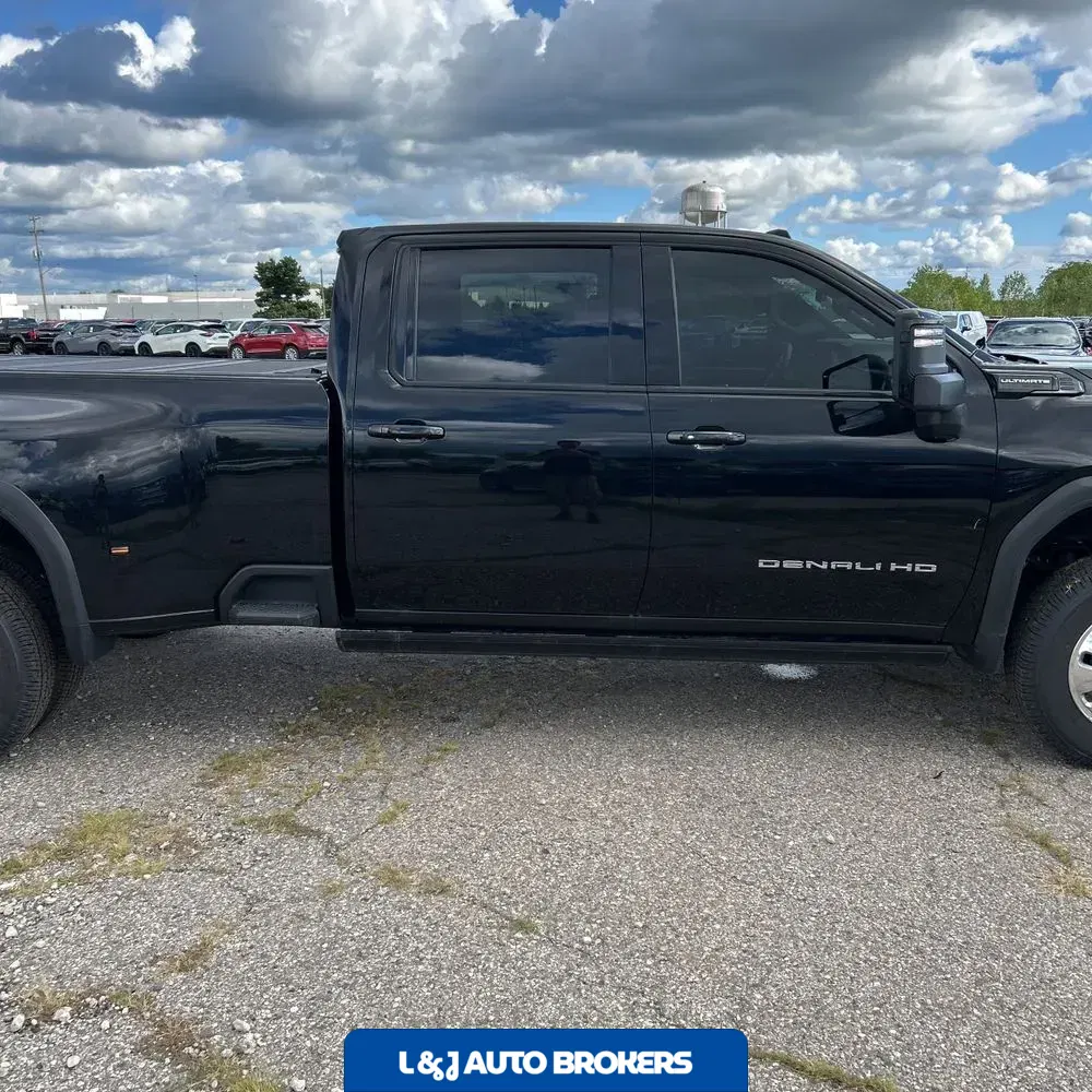 2024 GMC Sierra 3500 Denali Ultimate