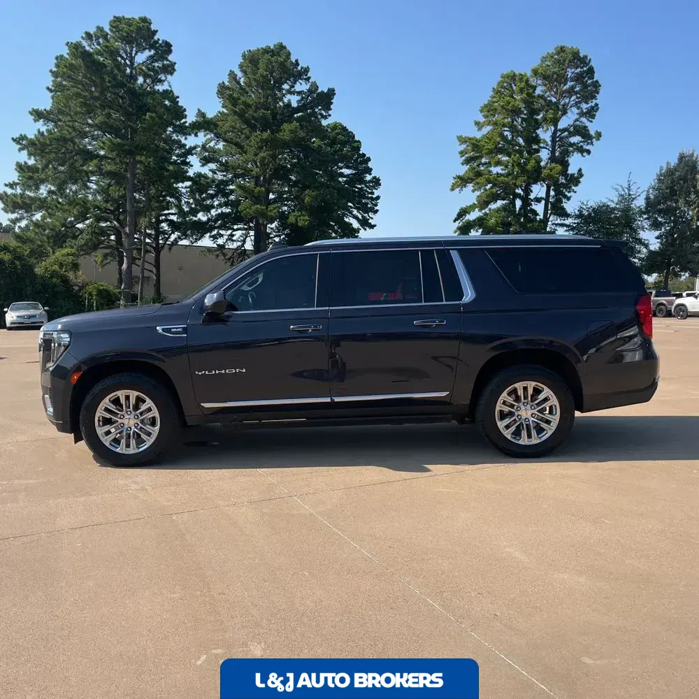2023 GMC Yukon XL SLT