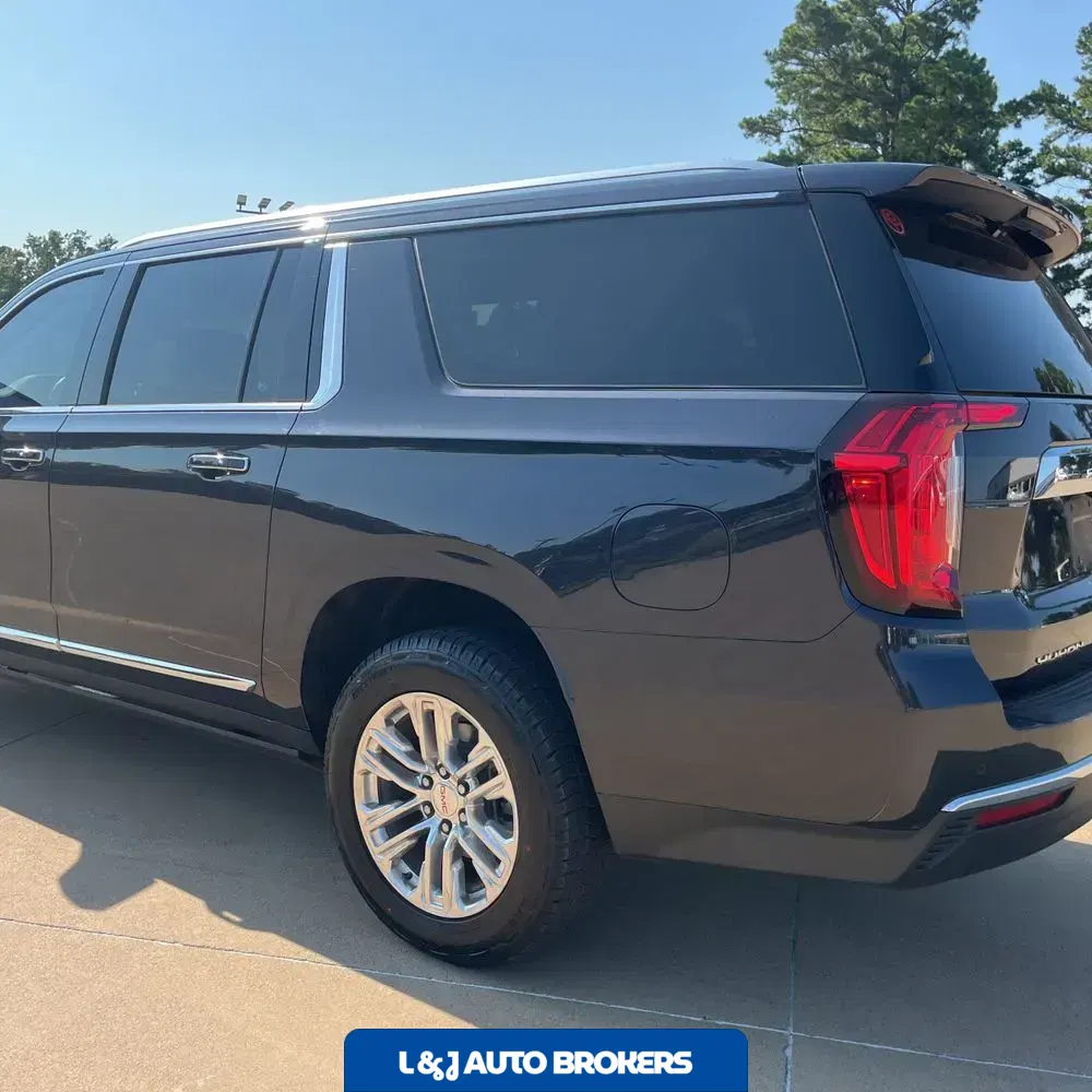 2023 GMC Yukon XL SLT