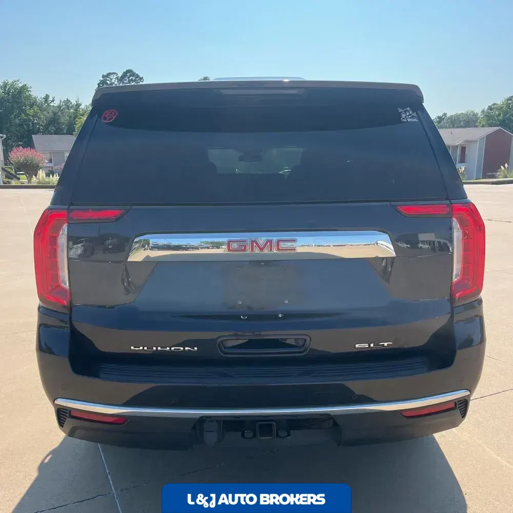 2023 GMC Yukon XL SLT