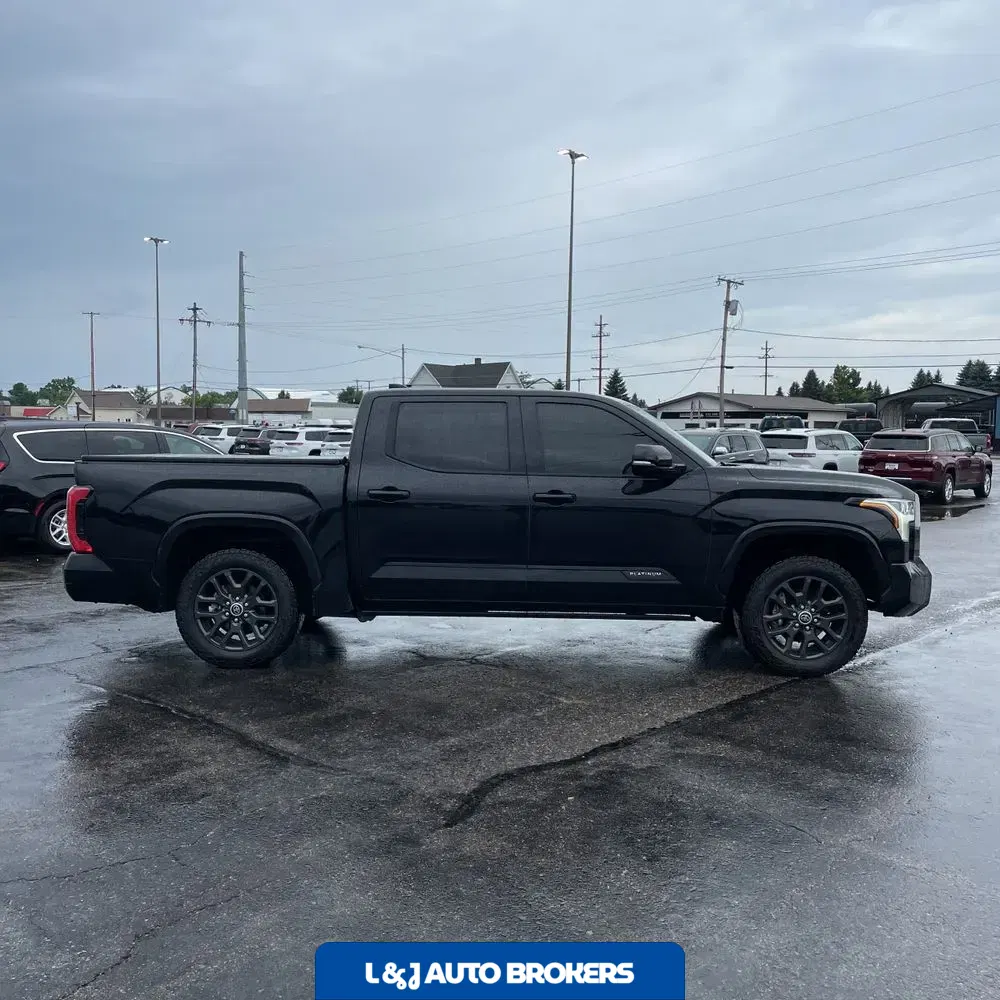 2022 Toyota Tundra Platinum