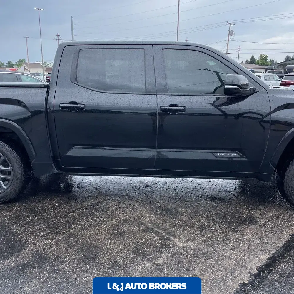 2022 Toyota Tundra Platinum