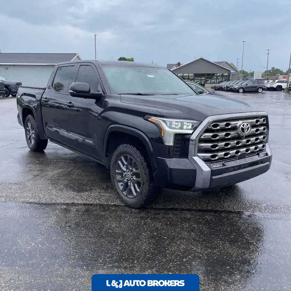 2022 Toyota Tundra Platinum