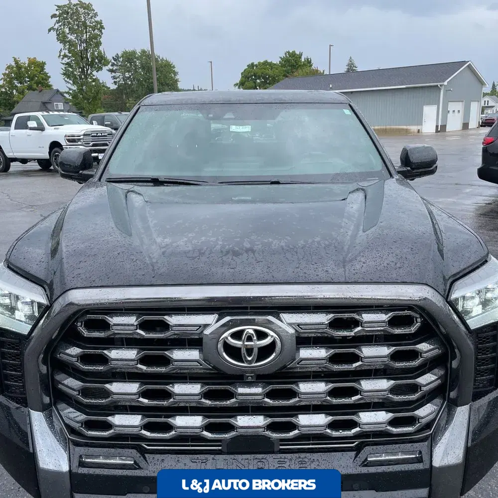 2022 Toyota Tundra Platinum