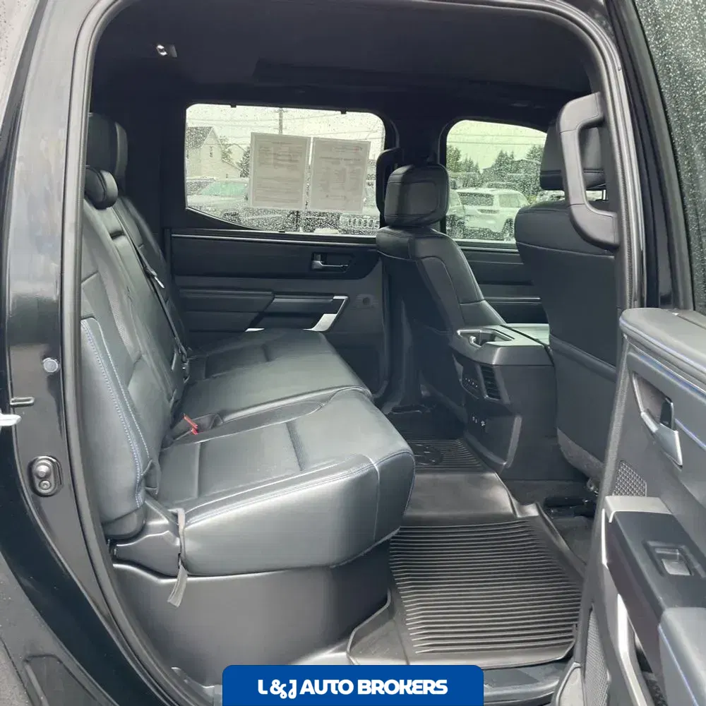 2022 Toyota Tundra Platinum