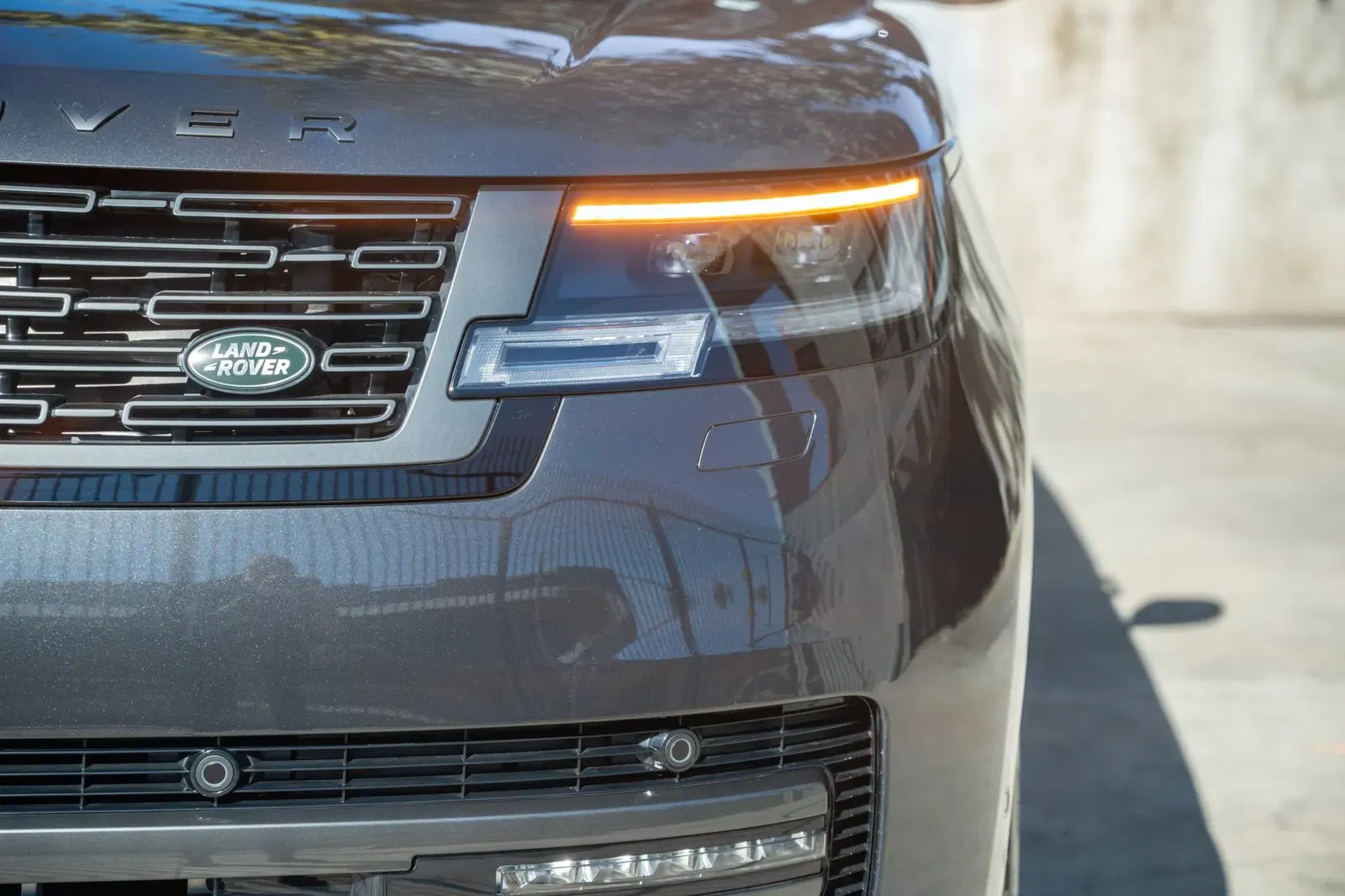 2024 Land Rover Range Rover P400 SE LWB