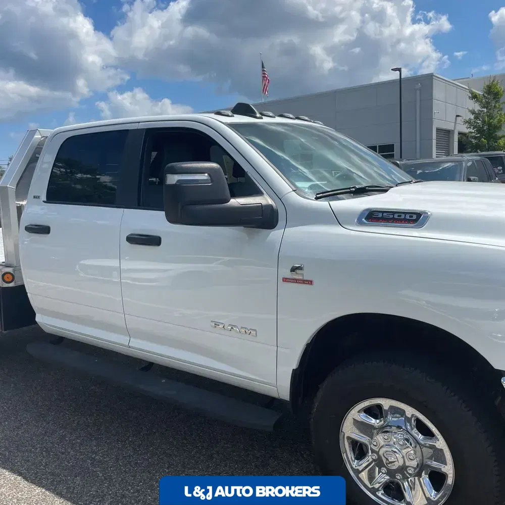 2023 Ram 3500 Cab/Chassis SLT