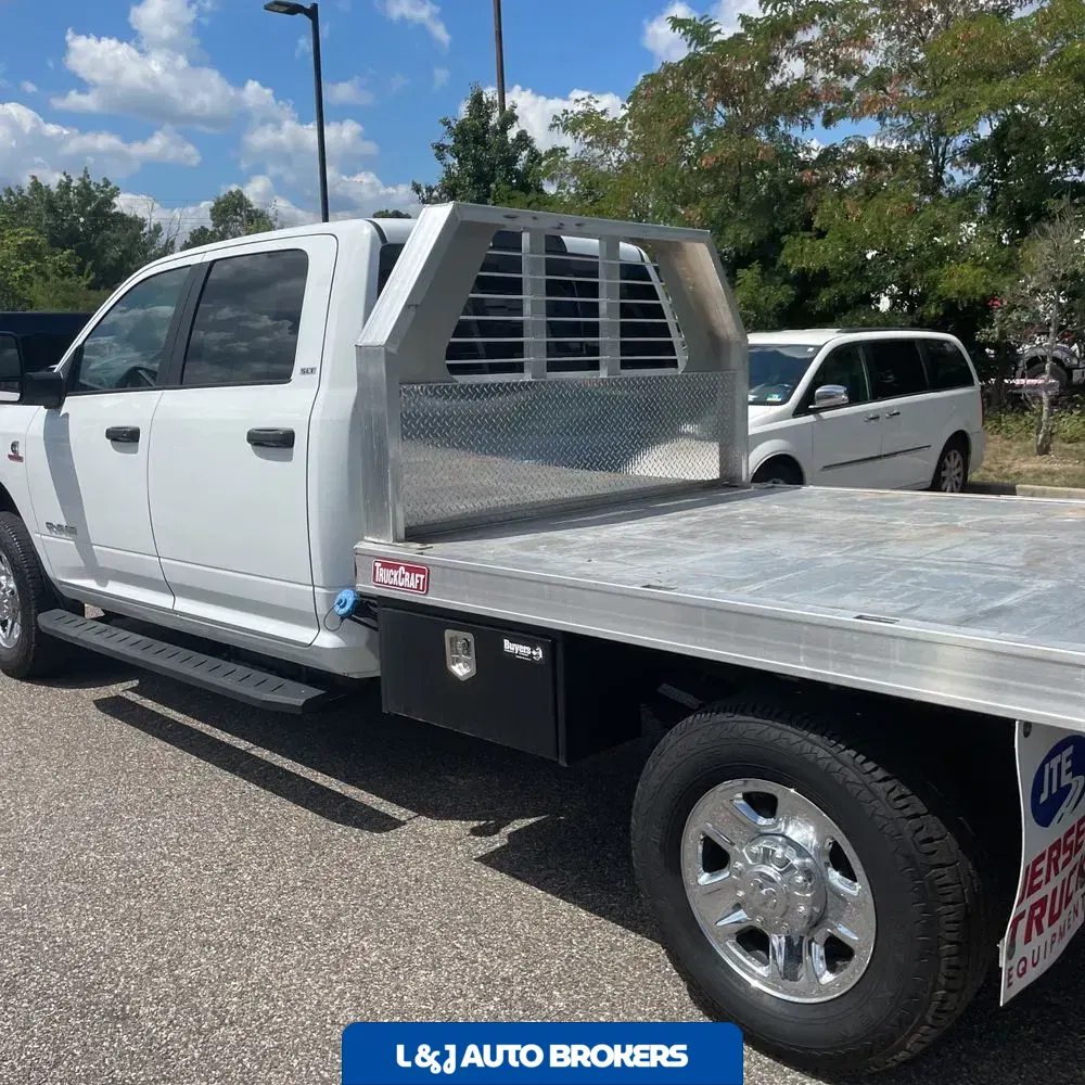 2023 Ram 3500 Cab/Chassis SLT