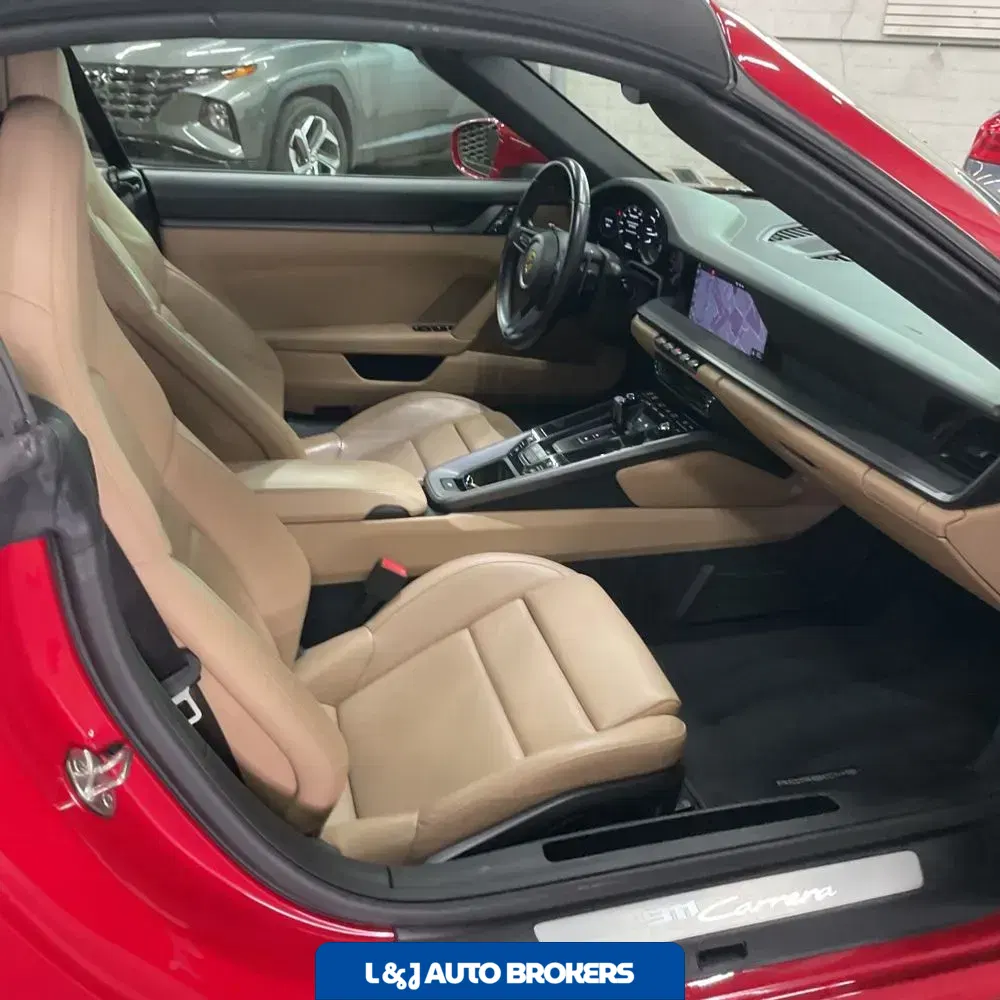 2021 Porsche 911 Carrera