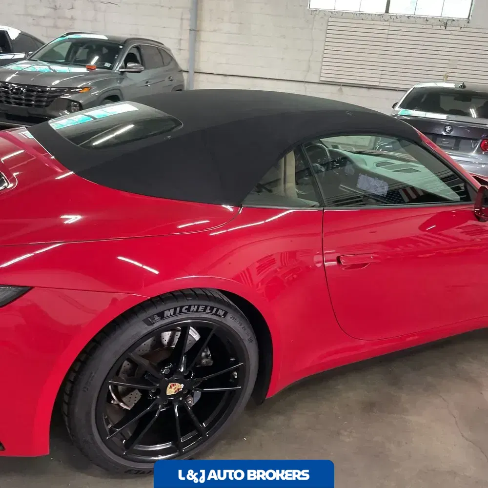 2021 Porsche 911 Carrera