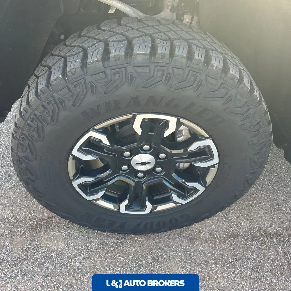 2024 Chevrolet Silverado 1500 ZR2