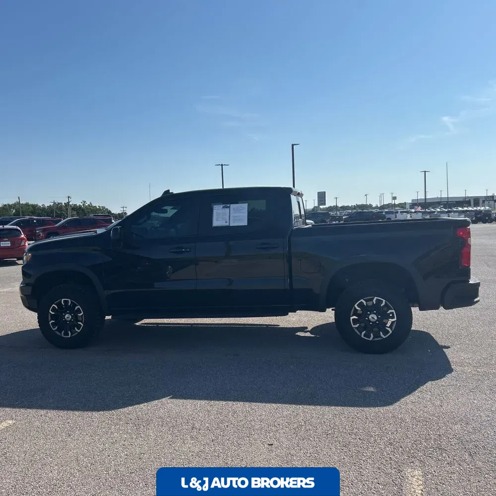 2024 Chevrolet Silverado 1500 ZR2