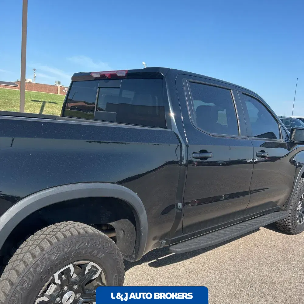 2024 Chevrolet Silverado 1500 ZR2