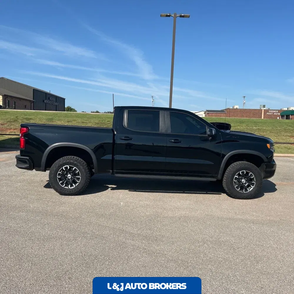 2024 Chevrolet Silverado 1500 ZR2