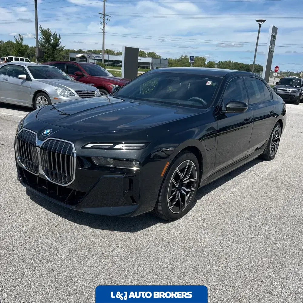 2024 BMW 7-Series 750e xDrive