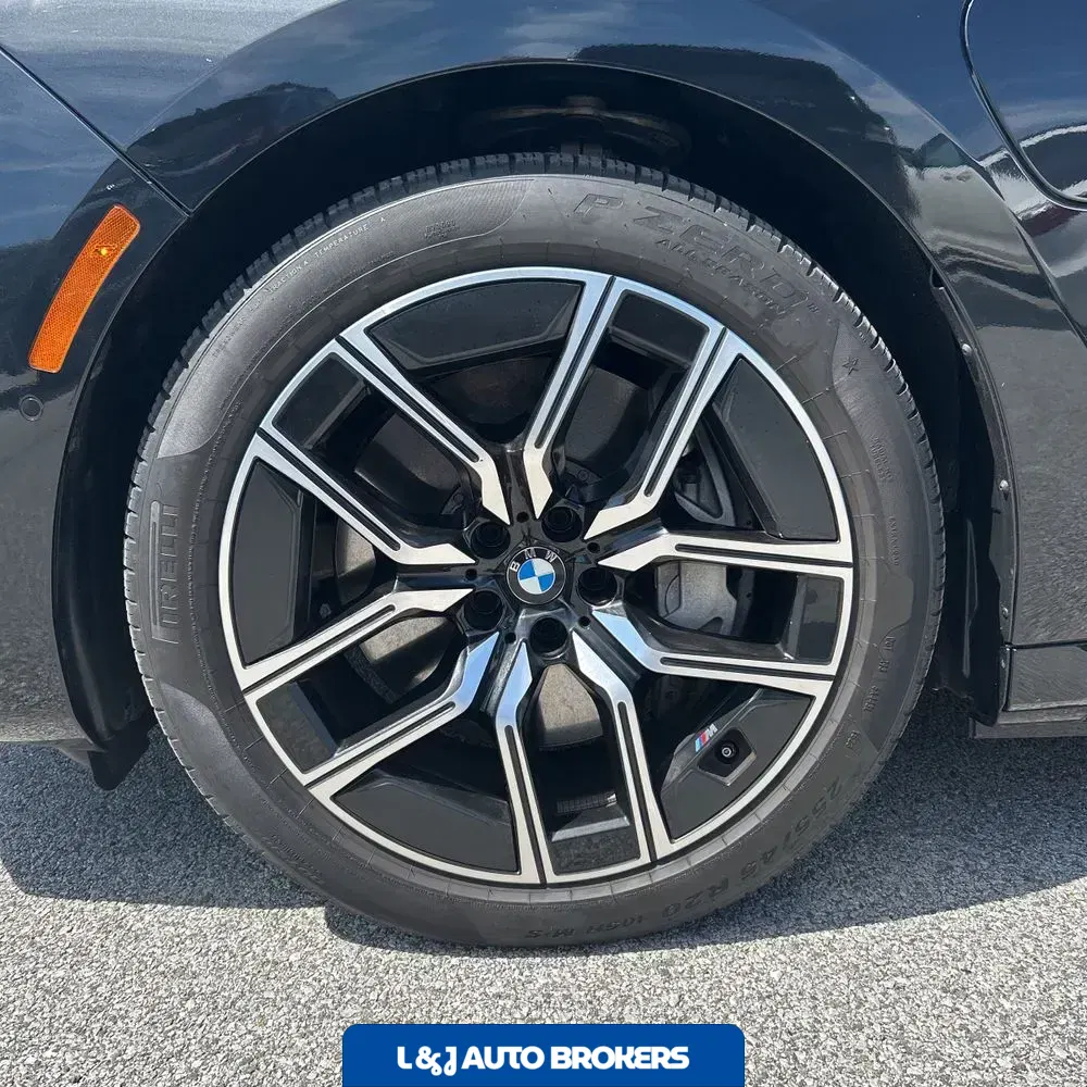 2024 BMW 7-Series 750e xDrive