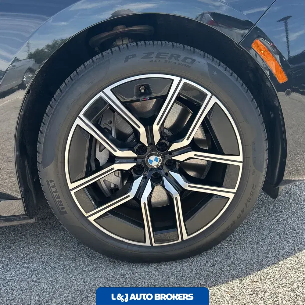 2024 BMW 7-Series 750e xDrive