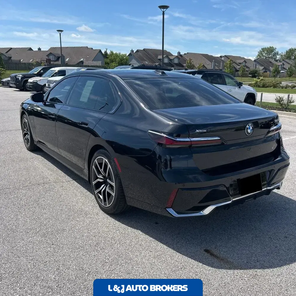 2024 BMW 7-Series 750e xDrive