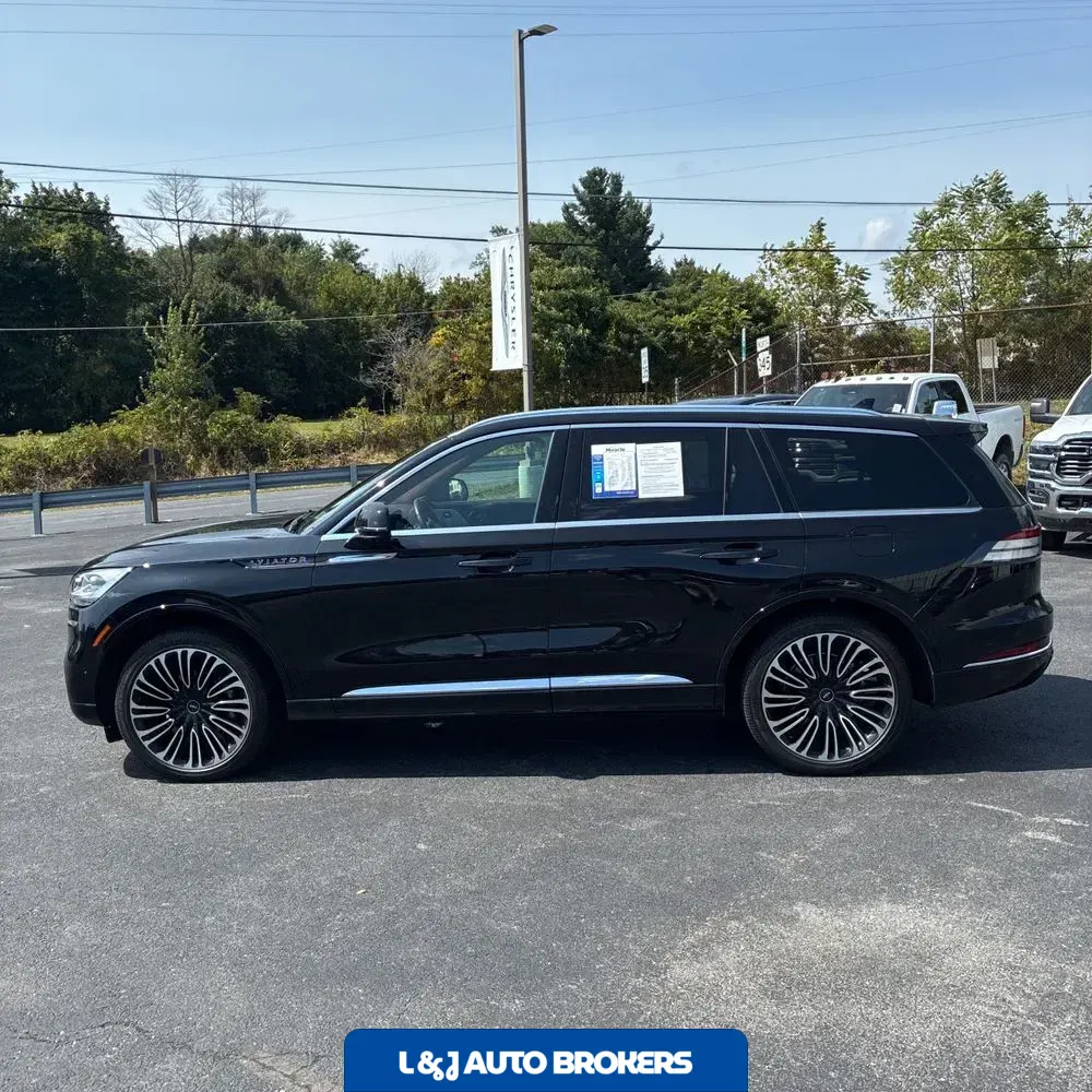 2023 Lincoln Aviator Black Label