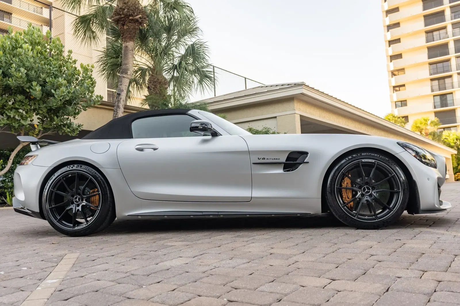 2020 Mercedes-AMG GT R Roadster